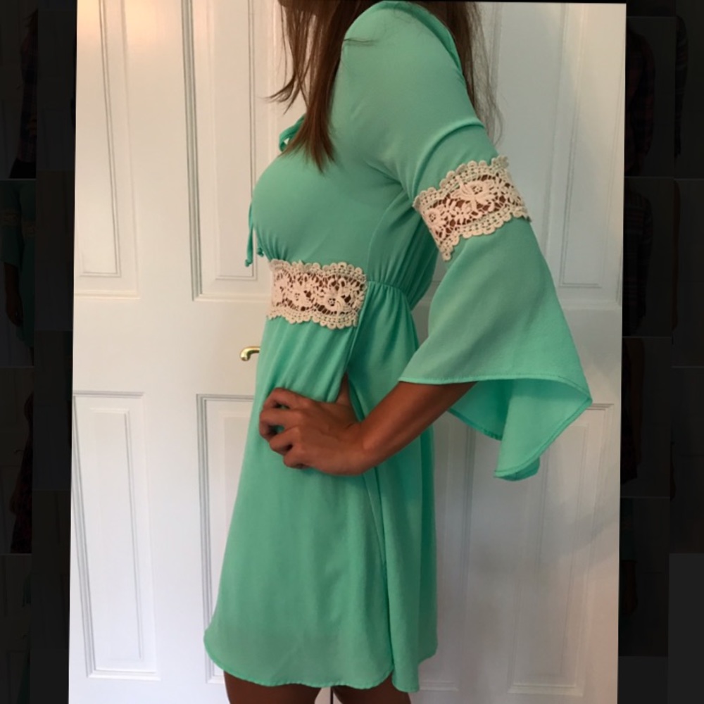 Turquoise colored dress - Picture 2 of 5